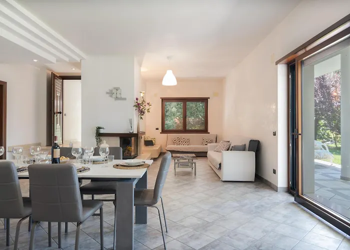 Estia - Nel Cuore Della Valle D'itria * تْشيستيرنِنو